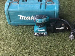 Lijadora Makita BO4556