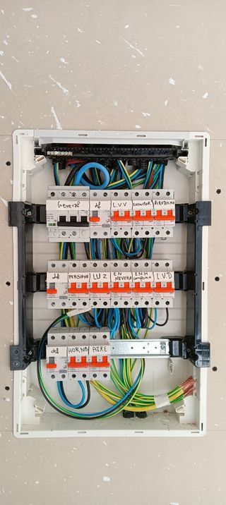 Electresista y instalador de aire acondicionado