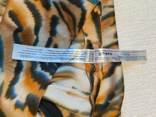 Conjunto falda y top estampado animal.