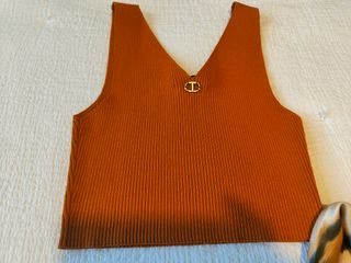 Conjunto falda y top estampado animal.