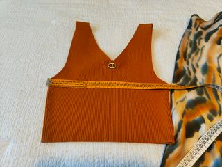 Conjunto falda y top estampado animal.