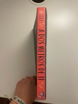 A dos metros de ti - Libro romántico juvenil