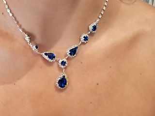 Collar azul y plata