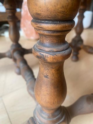 Banco antiguo otomano de terciopelo