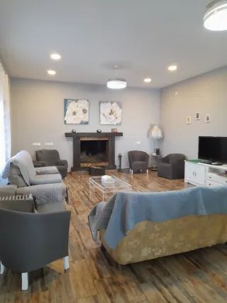 Casa rural  Sierra Cadiz  con chimenea y piscina