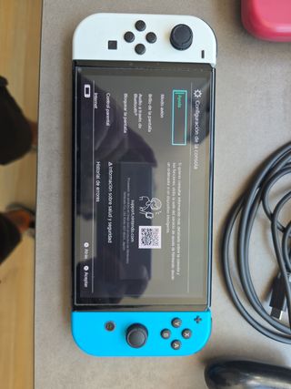 Nintendo Switch OLED + mando HORI