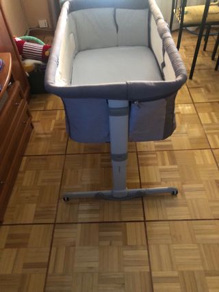 Minicuna Chicco Next2Me - gris