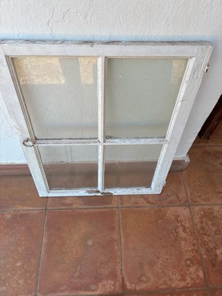 Ventana antigua de madera
