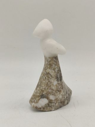 Escultura mármol mujer URSS años 70