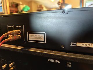 CD TASCAM CD-160 negro