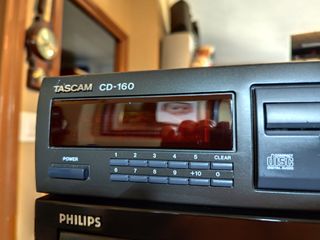 CD TASCAM CD-160 negro