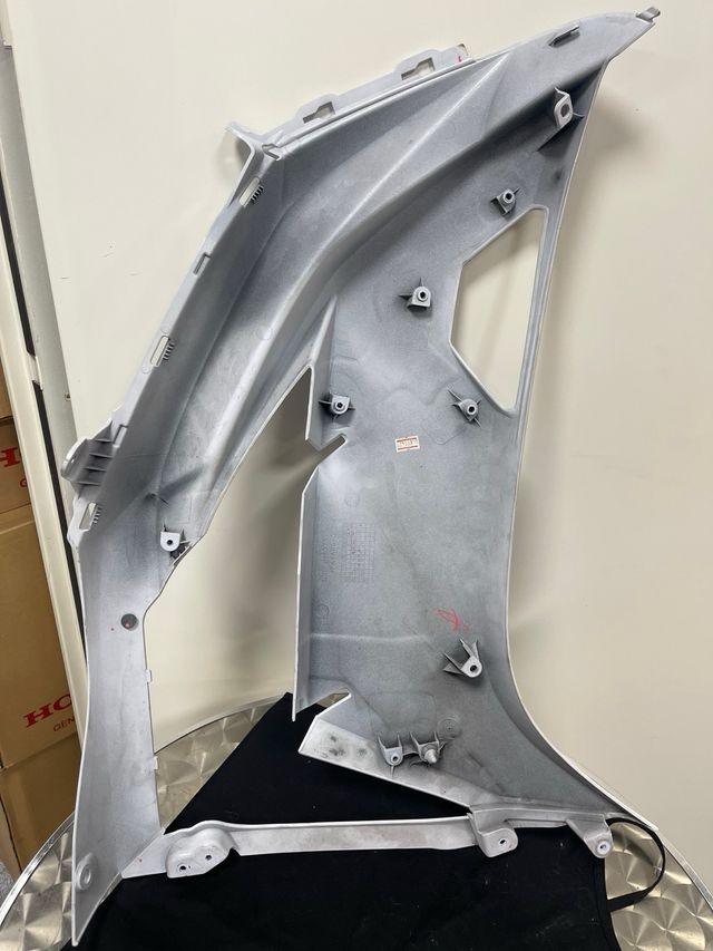 Carcasa lateral izquierda Kawasaki ER-6f