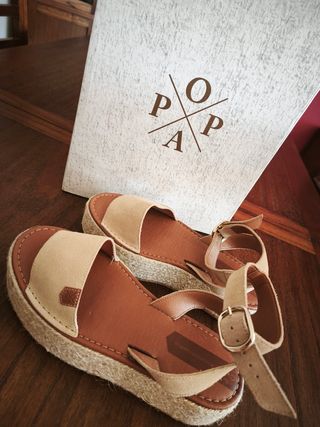 Menorquinas de plataforma de la marca POPA