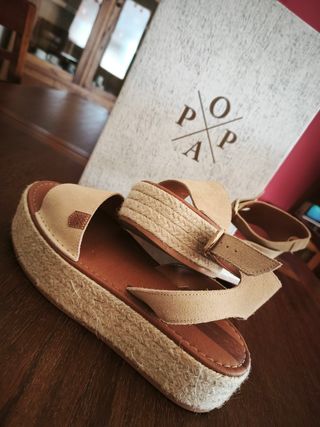 Menorquinas de plataforma de la marca POPA