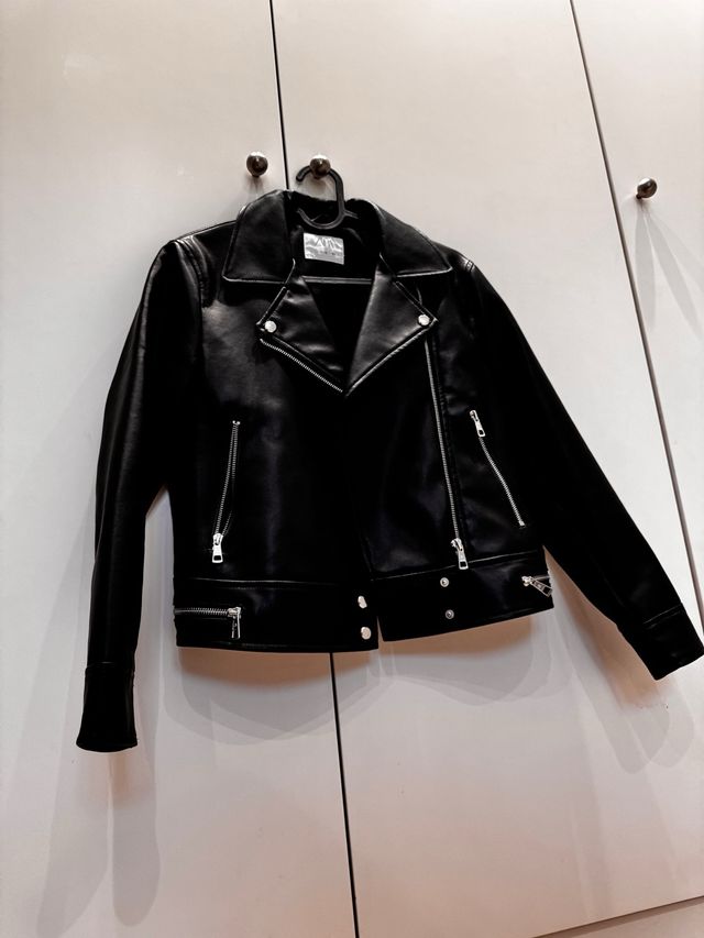 Chaqueta de piel de ZARA