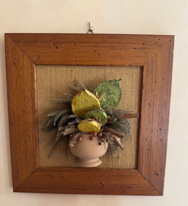 Quadro decorativo rustico in legno e juta 