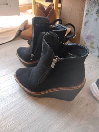 Botines negros cómodos y que estilizan