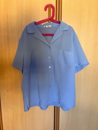 Blusa azul manga corta