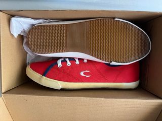Zapatillas Jonh Smith rojas y azules