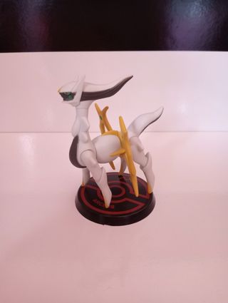Figura Pokémon Arceus
