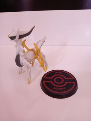 Figura Pokémon Arceus