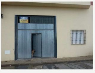 Bajo 160m2, planta llana, salida humos NEGOCIABLE