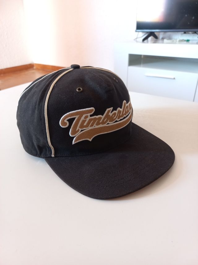 Gorra Timberland negra y marrón