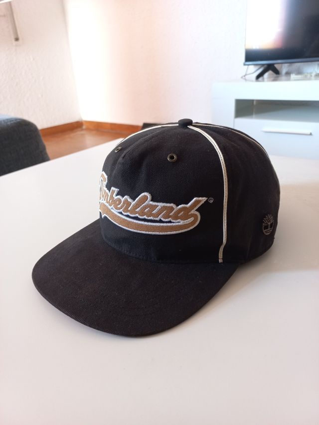 Gorra Timberland negra y marrón