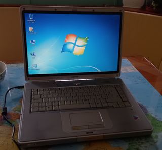 COMPAC Presario V4000 - Portátil