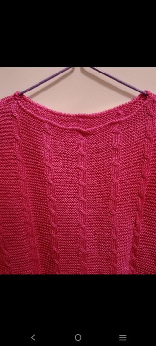 Suéter rosa fucsia hecho a mano