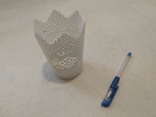 Portacandela bianco in metallo