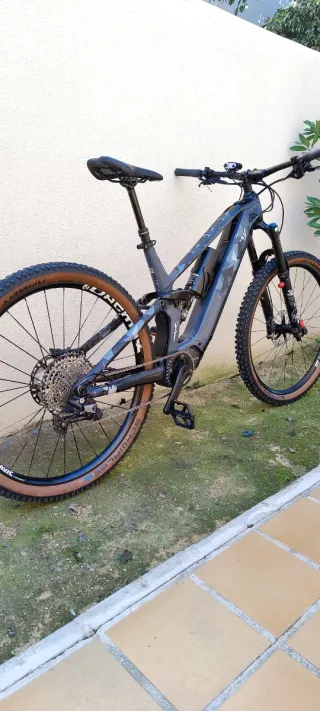 Ebike con Fox y Shimano XT / Ep8 720w+Ext 250W