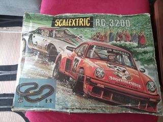 Scalextric RC-3200 con ¡¡ 4 coches de Scalextric!!