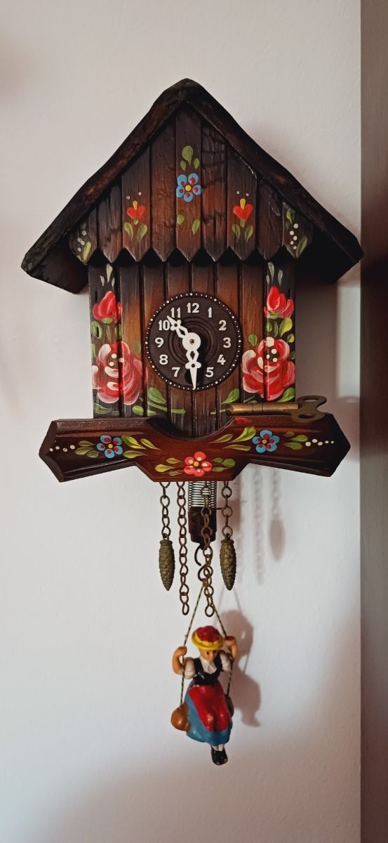 Orologio a cucù vintage