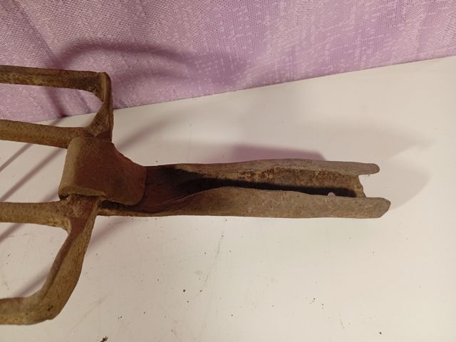 Rastrillo antiguo de forja