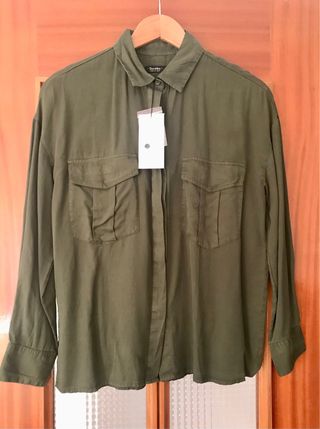 Camisa verde militar Bershka - Talla S