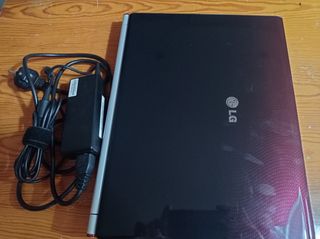 Portátil LG R510 - Violeta y Negro