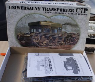 TRACTOR C7P  camuflaje Ruso - Maqueta 1/35