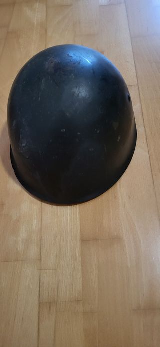 Casco militar antiguo