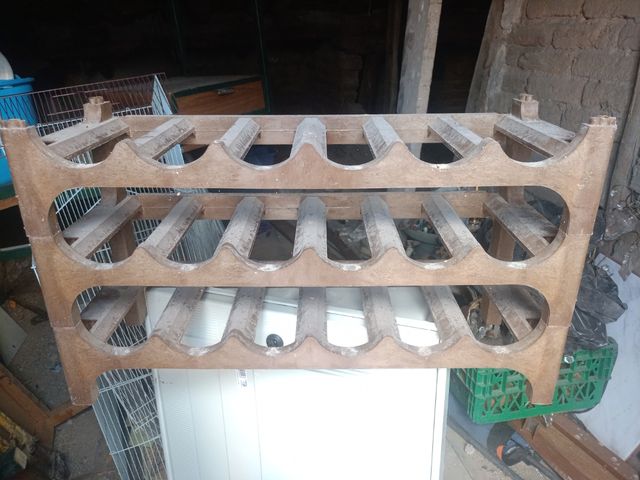 Botelleros PVC - 6 botellas por unidad
37 unidades