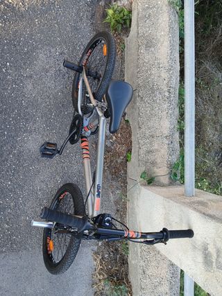 OFERTA! BMX 20" gris - Bicicleta usada
