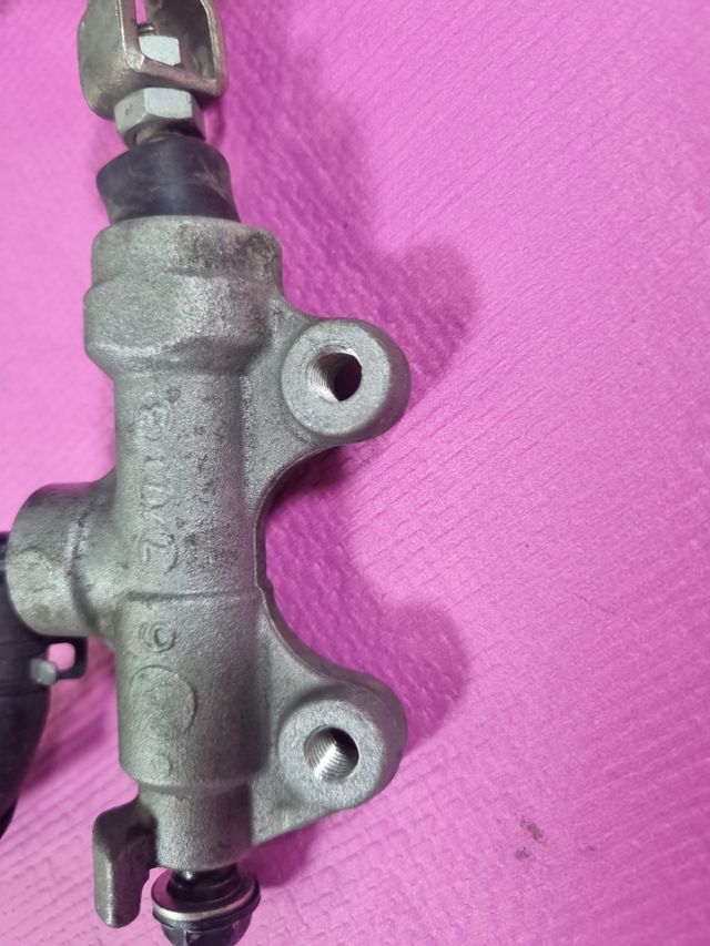 Bomba freno trasera Versys 650
