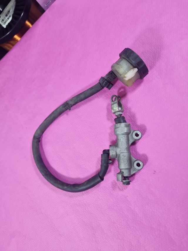 Bomba freno trasera Versys 650