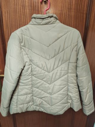 Cazadora beige mujer
