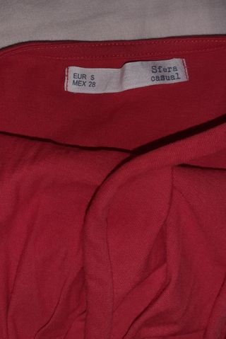 Camiseta roja sin mangas