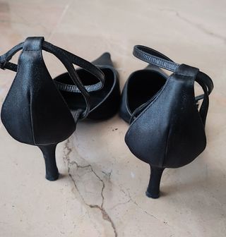 Zapatos Loui negros tacón aguja