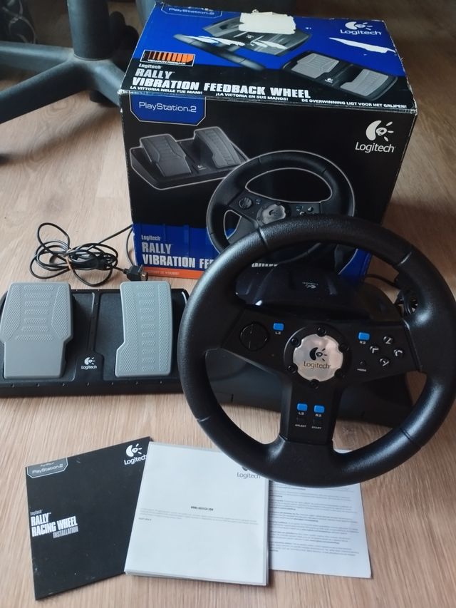 Volante Logitech Rally PS2