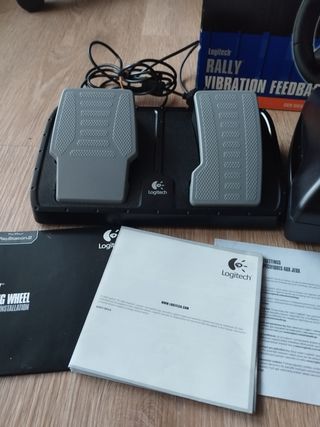 Volante Logitech Rally PS2