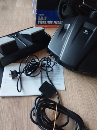 Volante Logitech Rally PS2