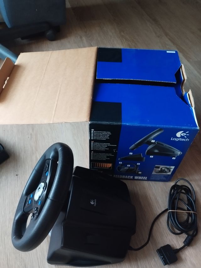 Volante Logitech Rally PS2